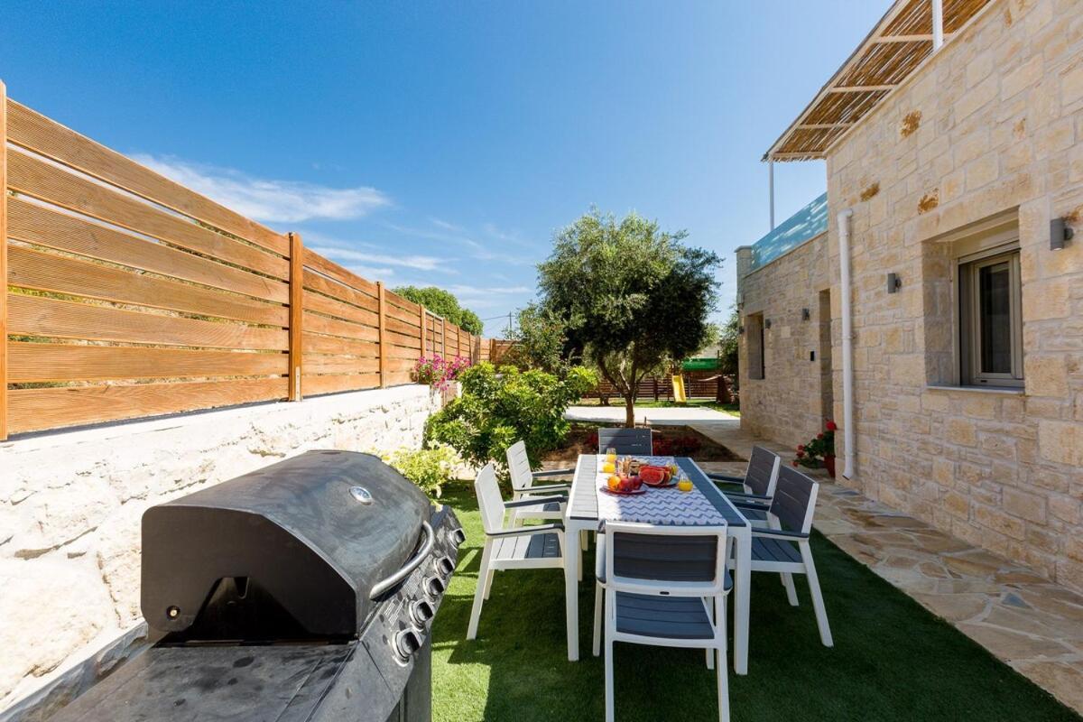 Villa Vera - With Private Heated Pool & Jacuzzi Pangalochori Exterior foto