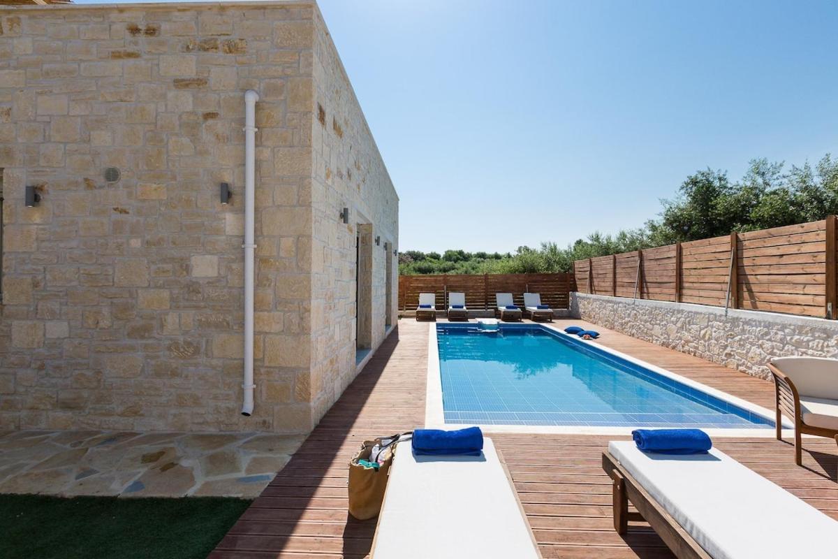 Villa Vera - With Private Heated Pool & Jacuzzi Pangalochori Exterior foto