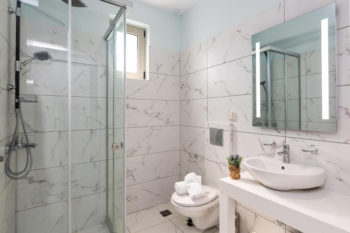 Villa Vera - With Private Heated Pool & Jacuzzi Pangalochori Exterior foto