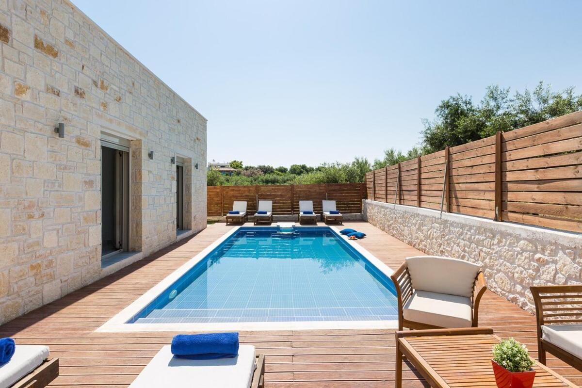 Villa Vera - With Private Heated Pool & Jacuzzi Pangalochori Exterior foto